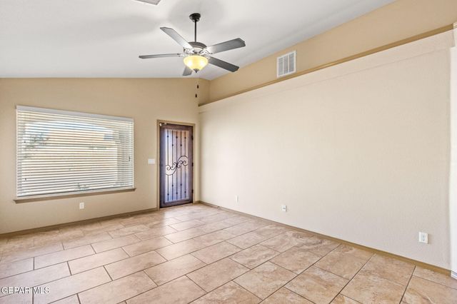 12756 Caroline May, El Paso, TX 79938