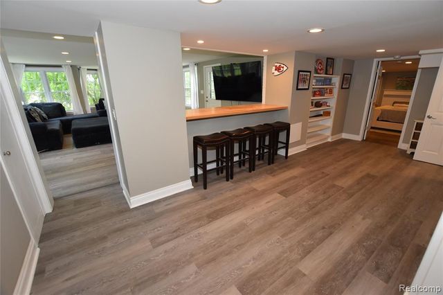 9497 Ellis Road, Clarkston, MI 48348