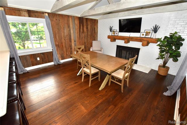 9497 Ellis Road, Clarkston, MI 48348
