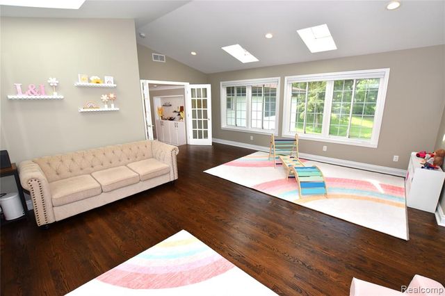 9497 Ellis Road, Clarkston, MI 48348