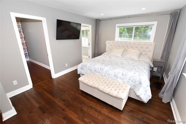 9497 Ellis Road, Clarkston, MI 48348