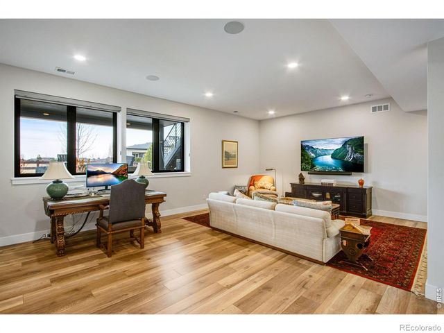 4186 Prestwich Court, Timnath, CO 80547