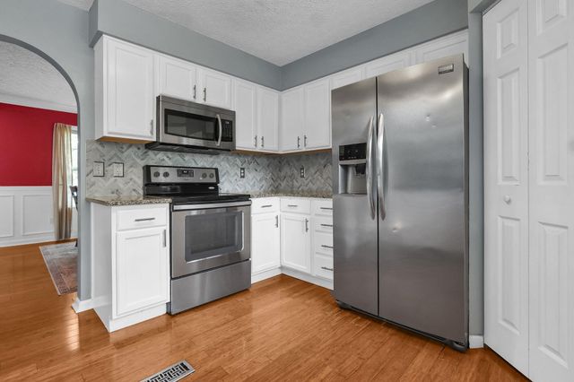 5683 Levi Kramer Boulevard, Canal Winchester, OH 43110