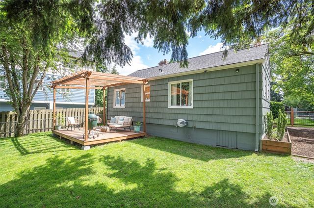 8026 S Bell Street, Tacoma, WA 98408