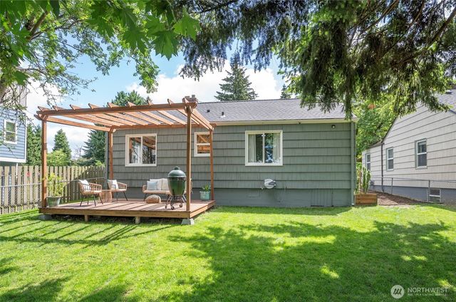 8026 S Bell Street, Tacoma, WA 98408