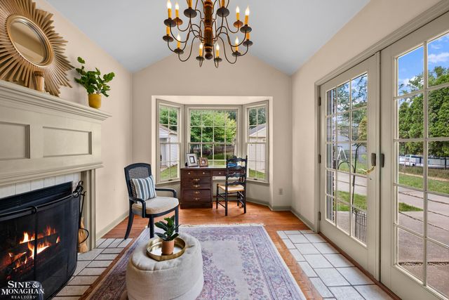 470 Allard Road, Grosse Pointe Farms, MI 48236