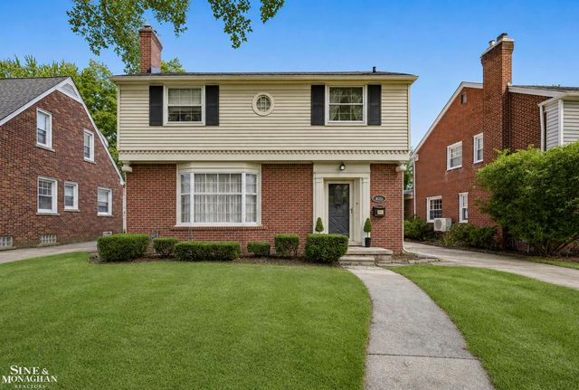 470 Allard Road, Grosse Pointe Farms, MI 48236