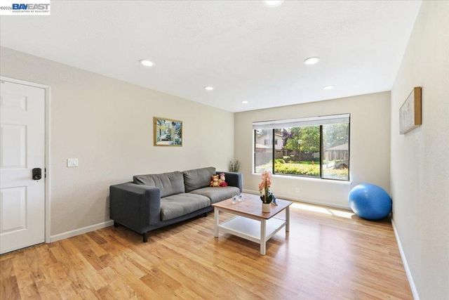 263 Famoso Plz, Union City, CA 94587