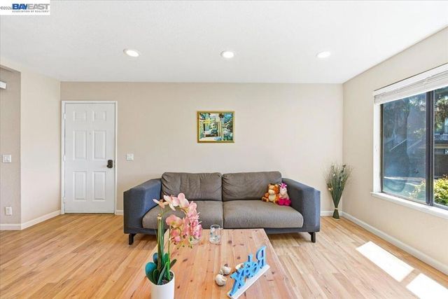 263 Famoso Plz, Union City, CA 94587