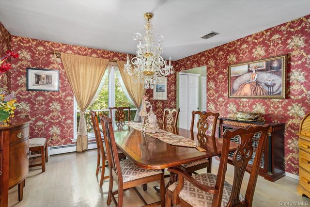 219 Burrs Lane, Dix Hills, NY 11746