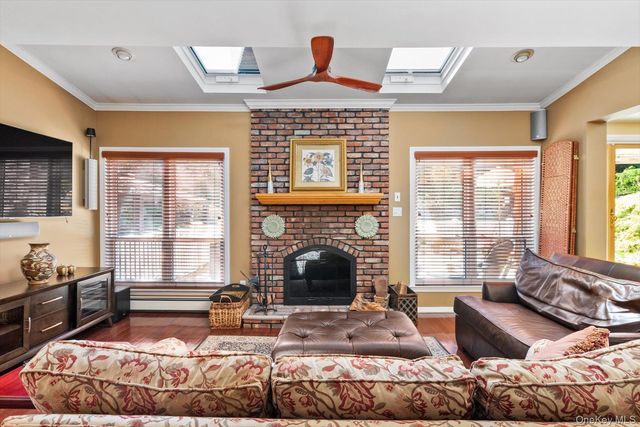 219 Burrs Lane, Dix Hills, NY 11746