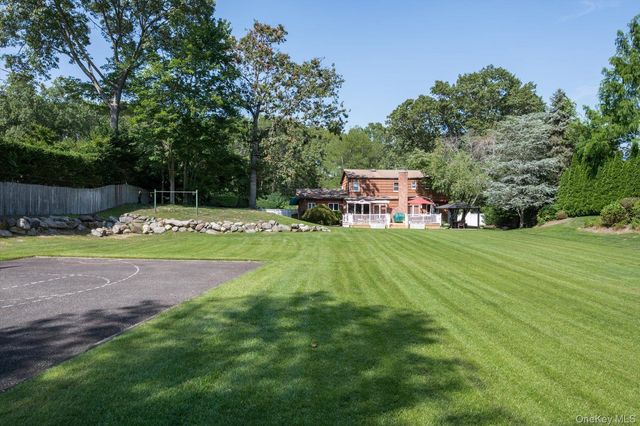 219 Burrs Lane, Dix Hills, NY 11746