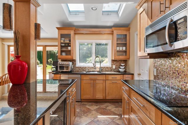 219 Burrs Lane, Dix Hills, NY 11746