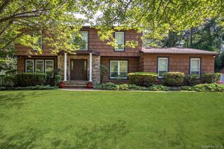 219 Burrs Lane, Dix Hills, NY 11746