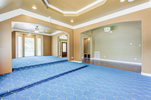 14407 Jessica Falls Circle, Houston, TX 77044