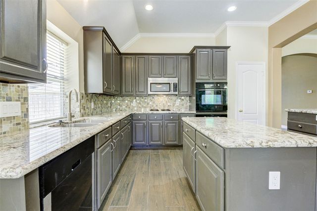 14407 Jessica Falls Circle, Houston, TX 77044