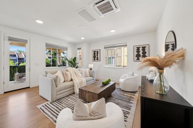 663 Alamo Court, Mountain View, CA 94043