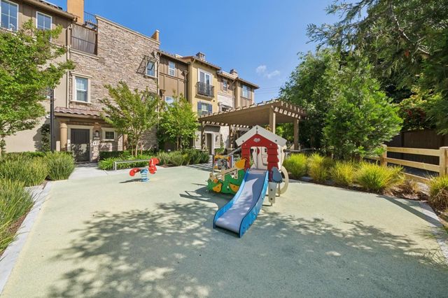 663 Alamo Court, Mountain View, CA 94043