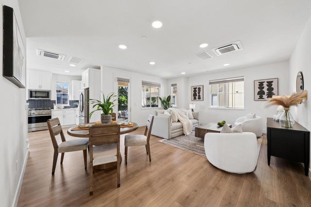 663 Alamo Court, Mountain View, CA 94043