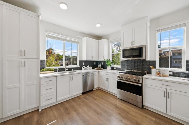 663 Alamo Court, Mountain View, CA 94043