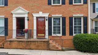 112 Mount Vernon Circle, Atlanta, GA 30338