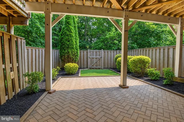 20752 BREEZY POINT, Sterling, VA 20165