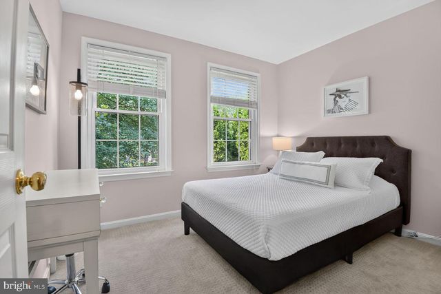 20752 BREEZY POINT, Sterling, VA 20165