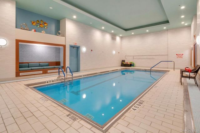 10 City Place 19C, White Plains, NY 10601