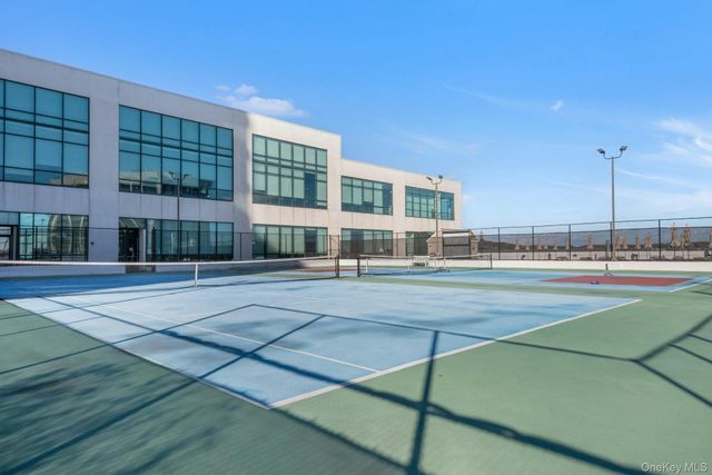 10 City Place 19C, White Plains, NY 10601