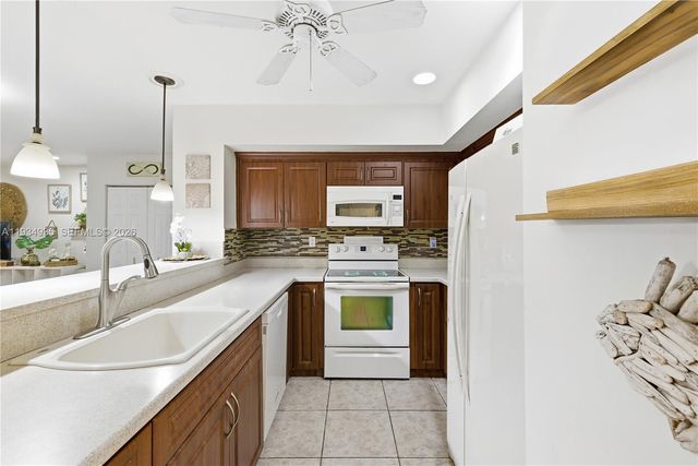 6358 Milk Wagon Ln, Miami Lakes, FL 33014