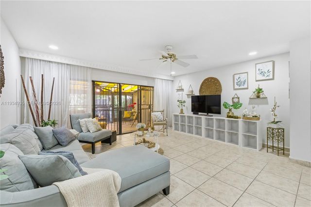 6358 Milk Wagon Ln, Miami Lakes, FL 33014