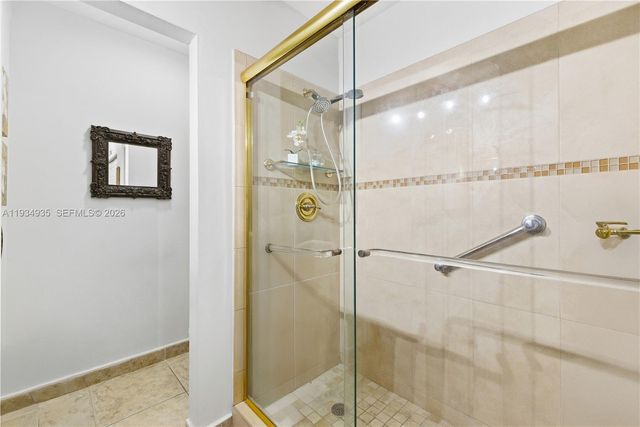 6358 Milk Wagon Ln, Miami Lakes, FL 33014