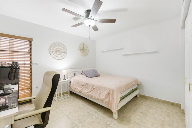 6358 Milk Wagon Ln, Miami Lakes, FL 33014