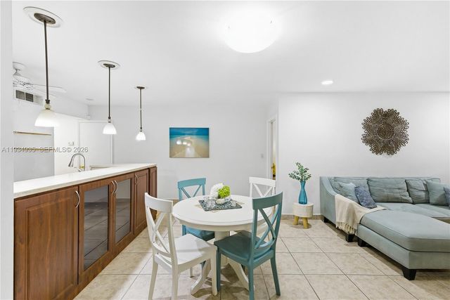 6358 Milk Wagon Ln, Miami Lakes, FL 33014