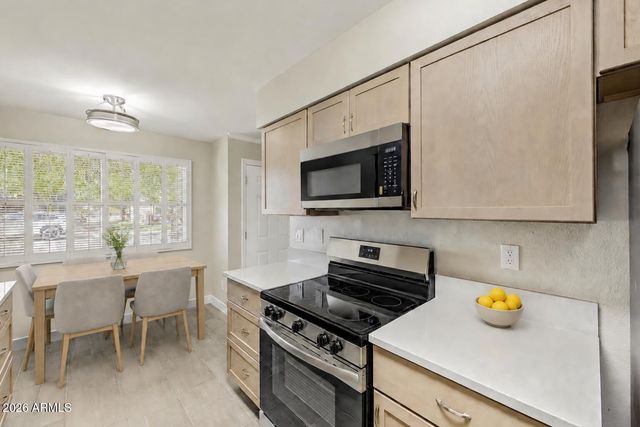 10123 N 96TH Avenue B, Peoria, AZ 85345