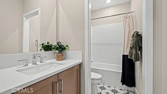 840 Sonia, Irvine, CA 92618