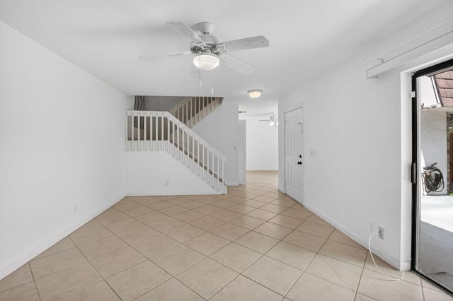 7582 Courtyard Run E 7582, Boca Raton, FL 33433