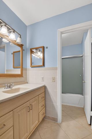 7582 Courtyard Run E 7582, Boca Raton, FL 33433