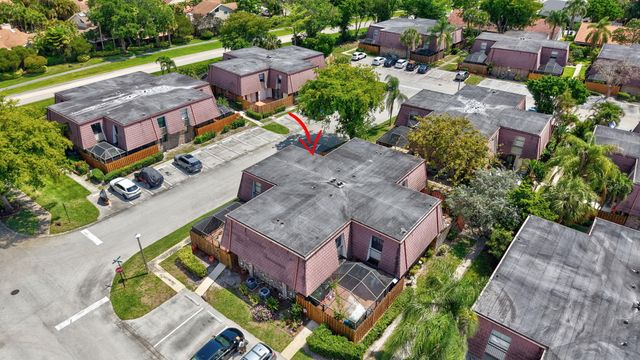 7582 Courtyard Run E 7582, Boca Raton, FL 33433