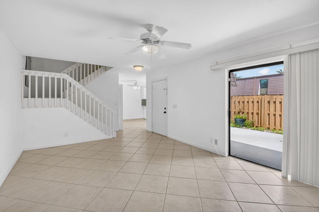 7582 Courtyard Run E 7582, Boca Raton, FL 33433