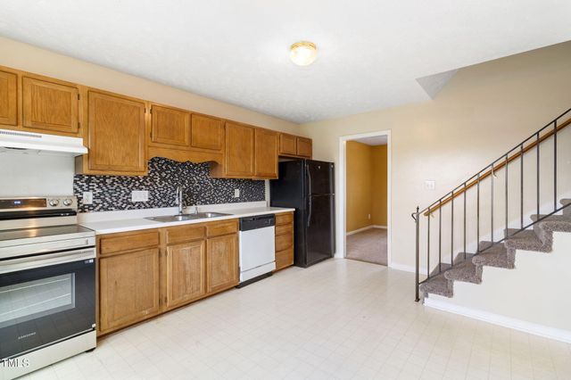 817 Issac Dock Drive, Fayetteville, NC 28314