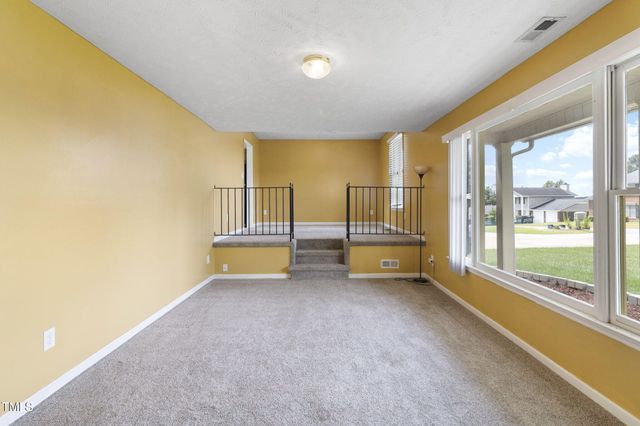 817 Issac Dock Drive, Fayetteville, NC 28314