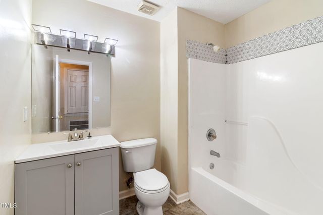 817 Issac Dock Drive, Fayetteville, NC 28314