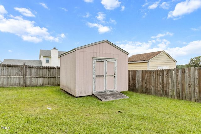 817 Issac Dock Drive, Fayetteville, NC 28314