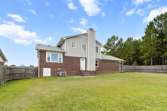 817 Issac Dock Drive, Fayetteville, NC 28314