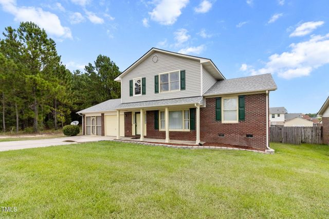 817 Issac Dock Drive, Fayetteville, NC 28314