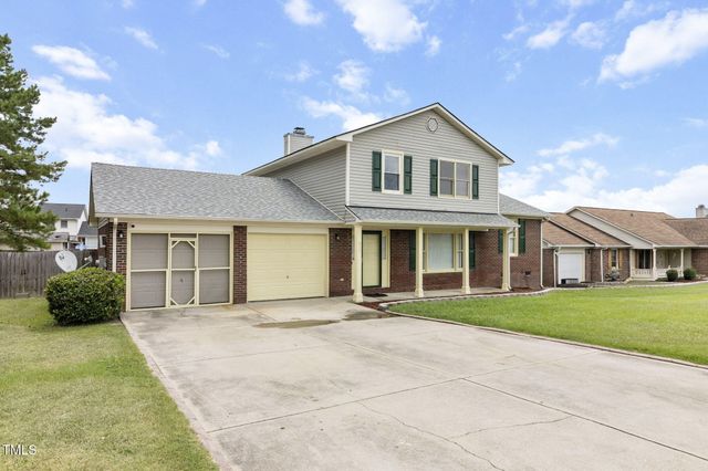 817 Issac Dock Drive, Fayetteville, NC 28314