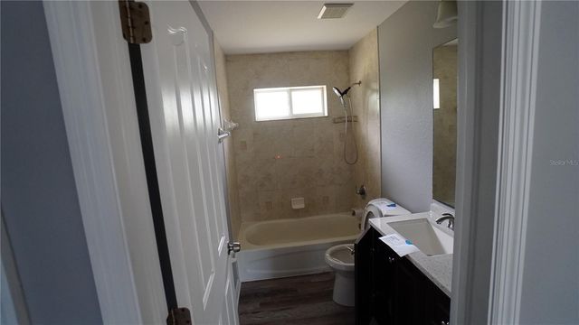 2405 MISTLETO LANE, North Port, FL 34286