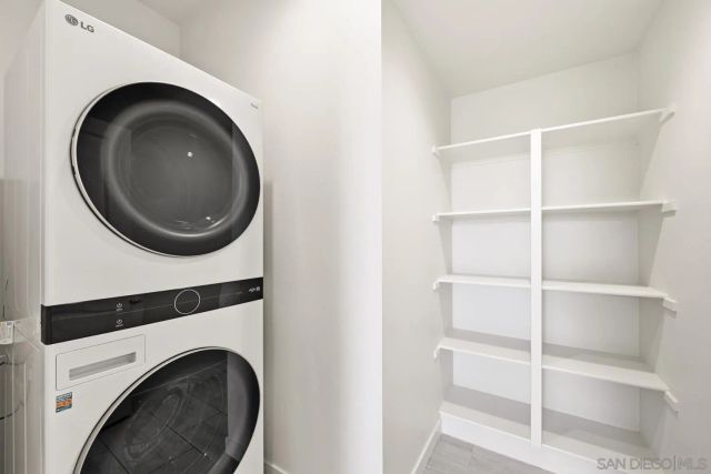 429 Lake Shore Way, Santee, CA 92071