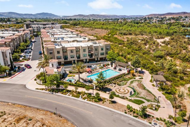 429 Lake Shore Way, Santee, CA 92071